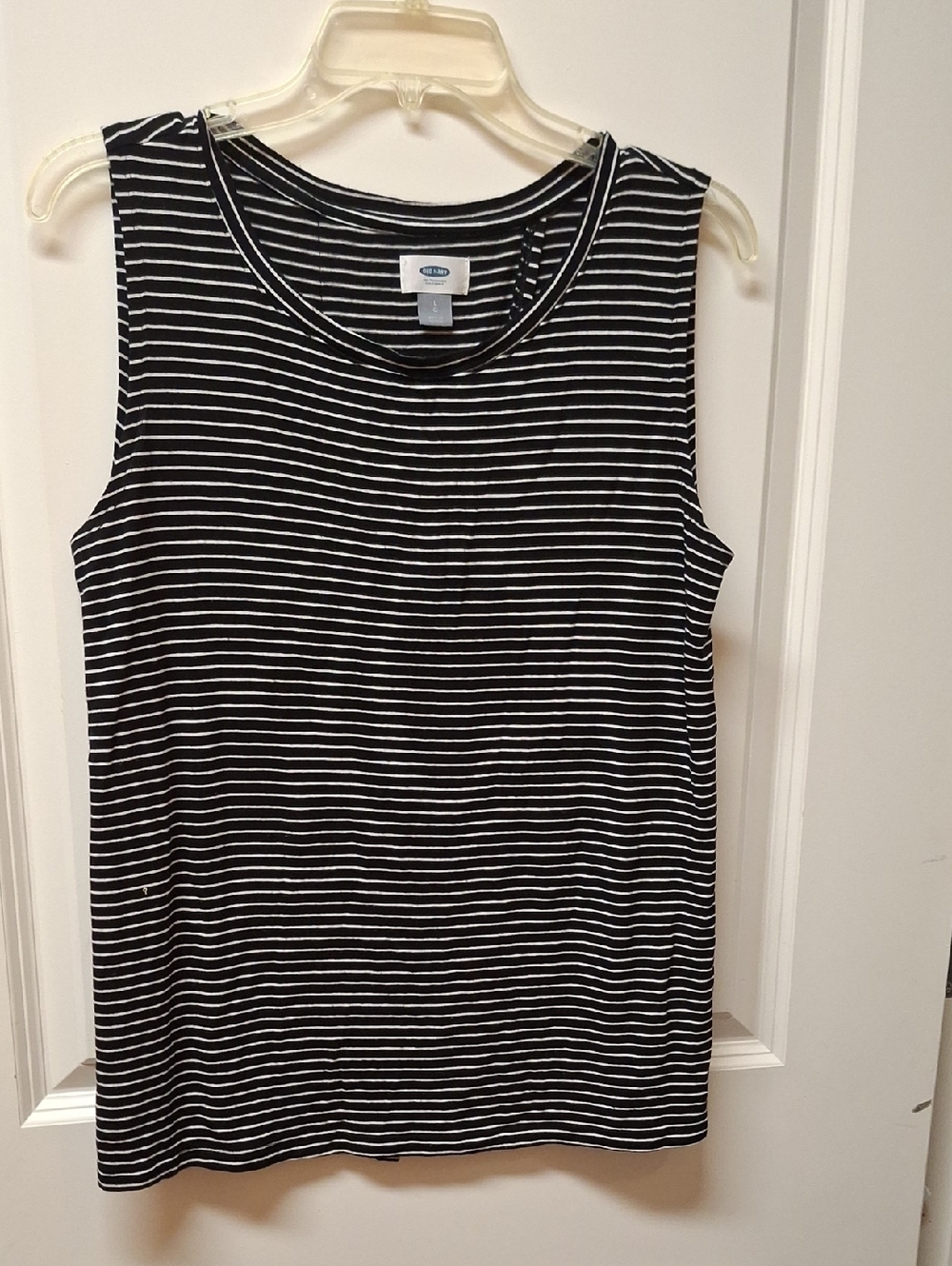 Old Navy Black and White Striped Sleeveless Tank Opens In The Back Size L